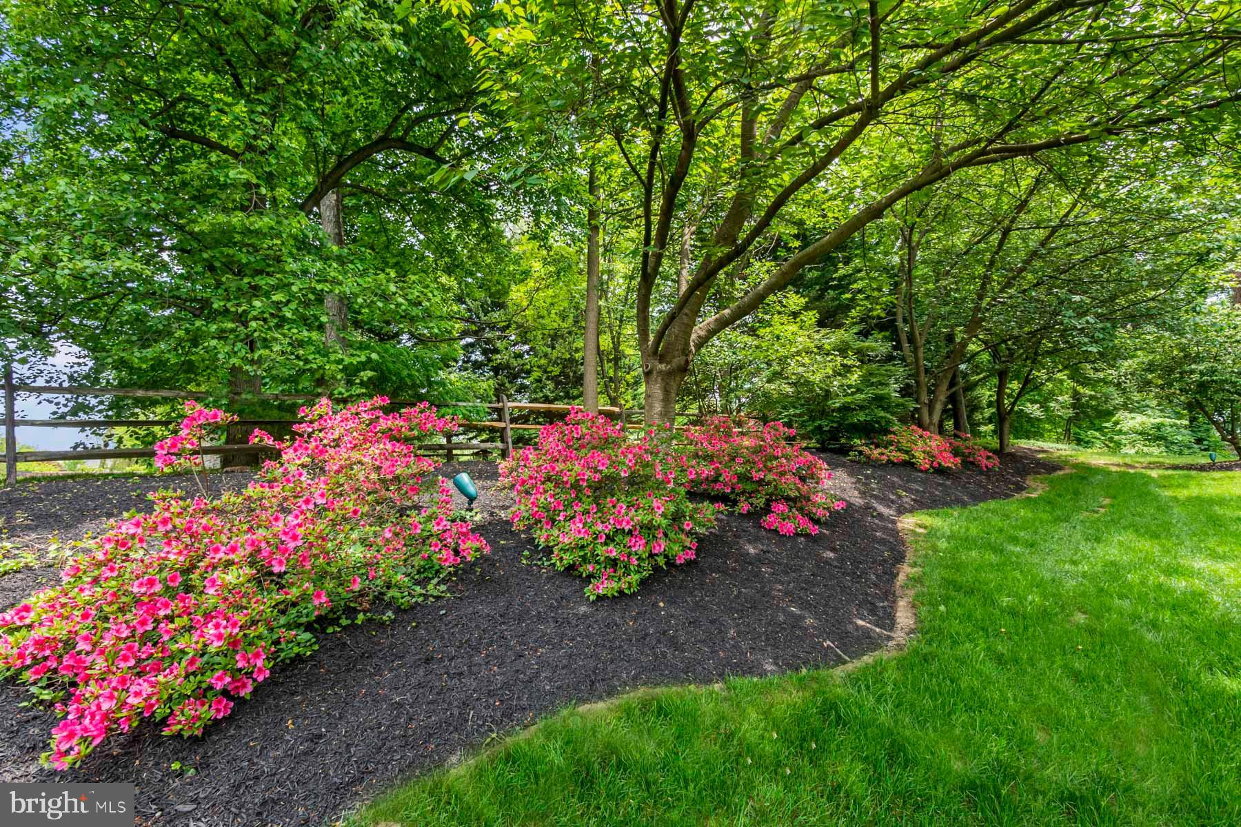 2 Matlack Ln