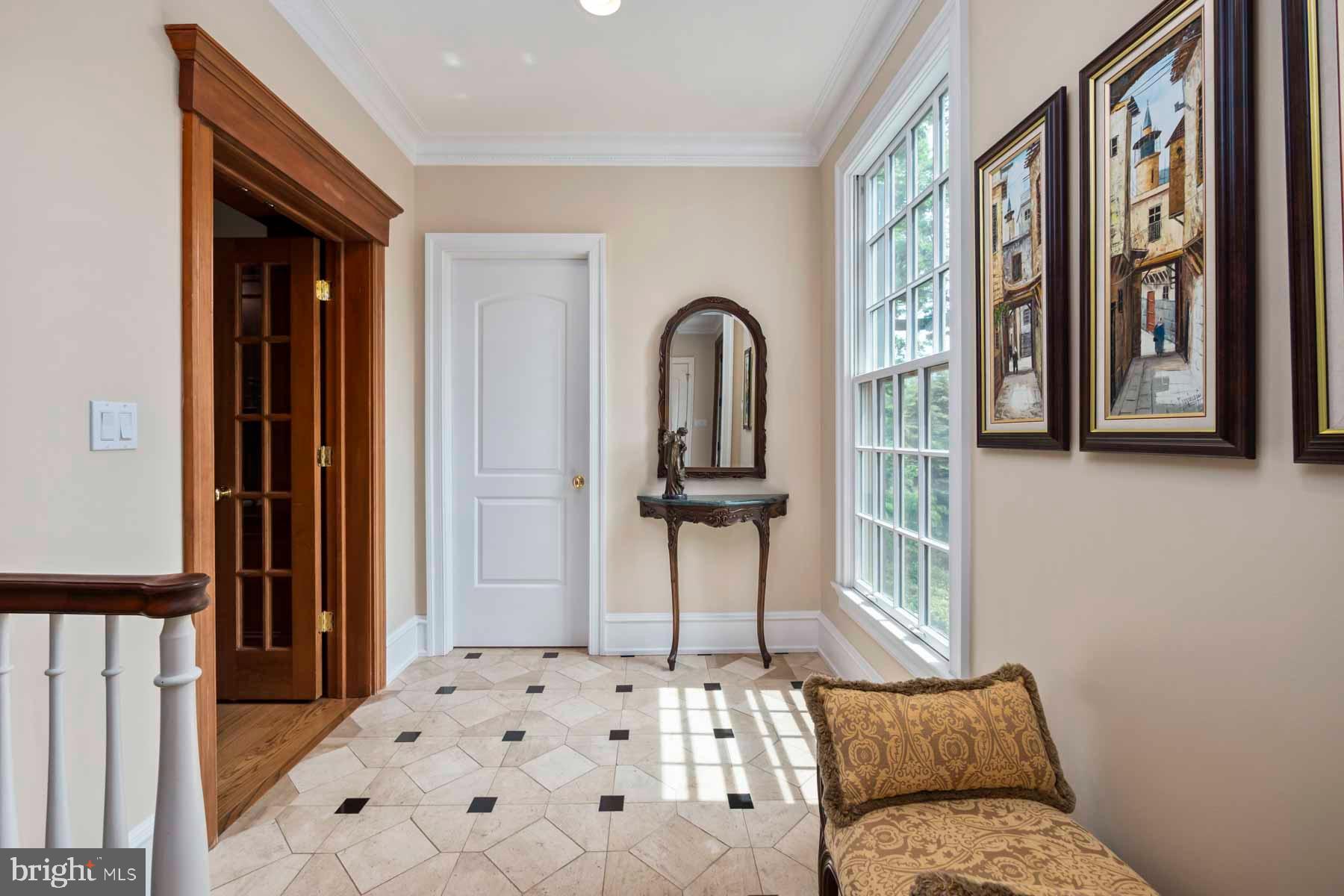 2 Matlack Ln