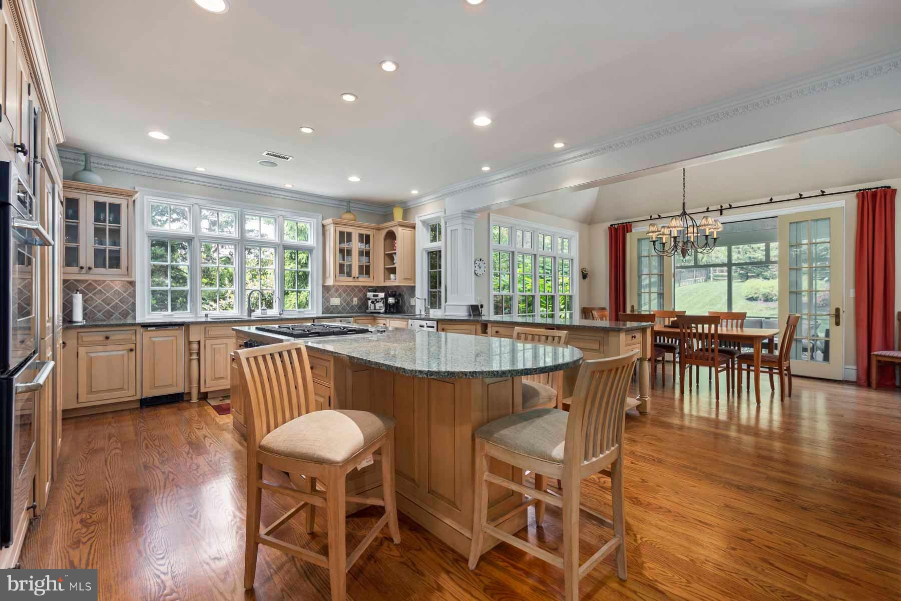 2 Matlack Ln