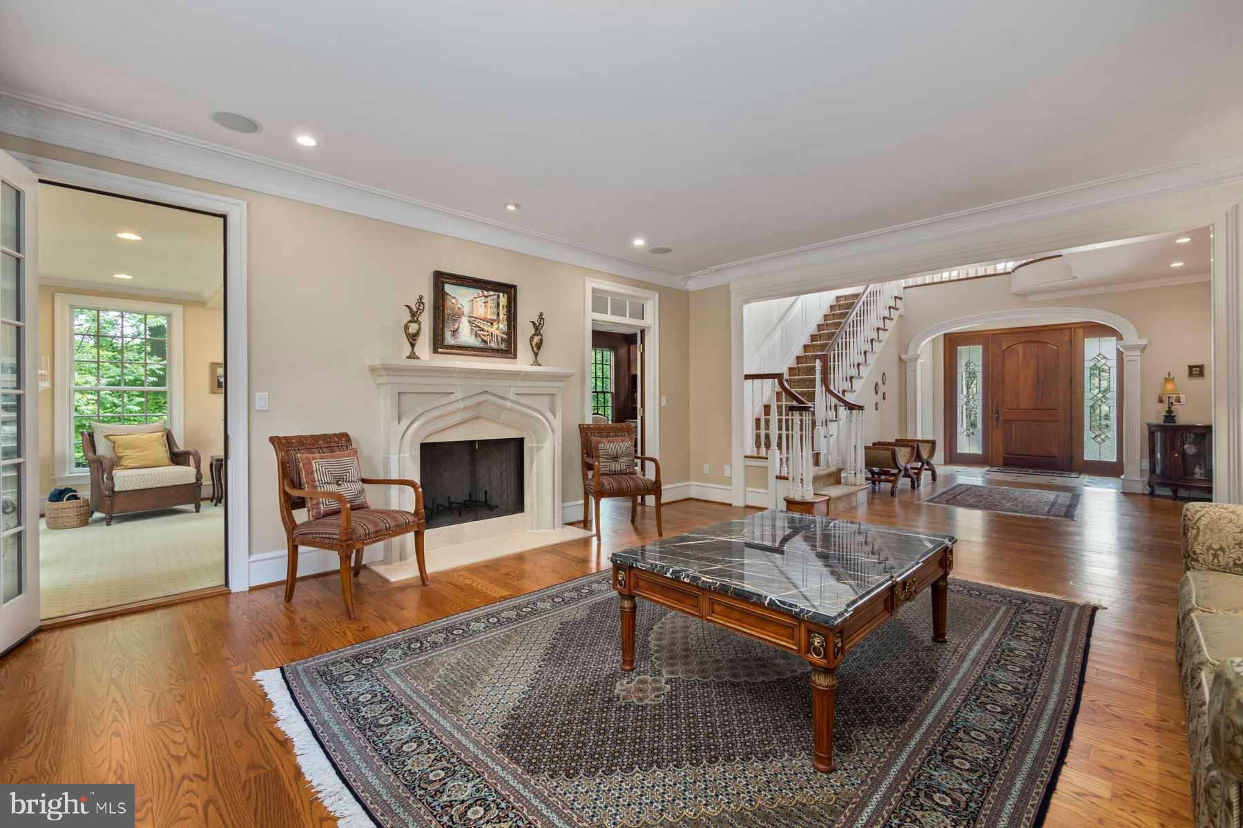 2 Matlack Ln