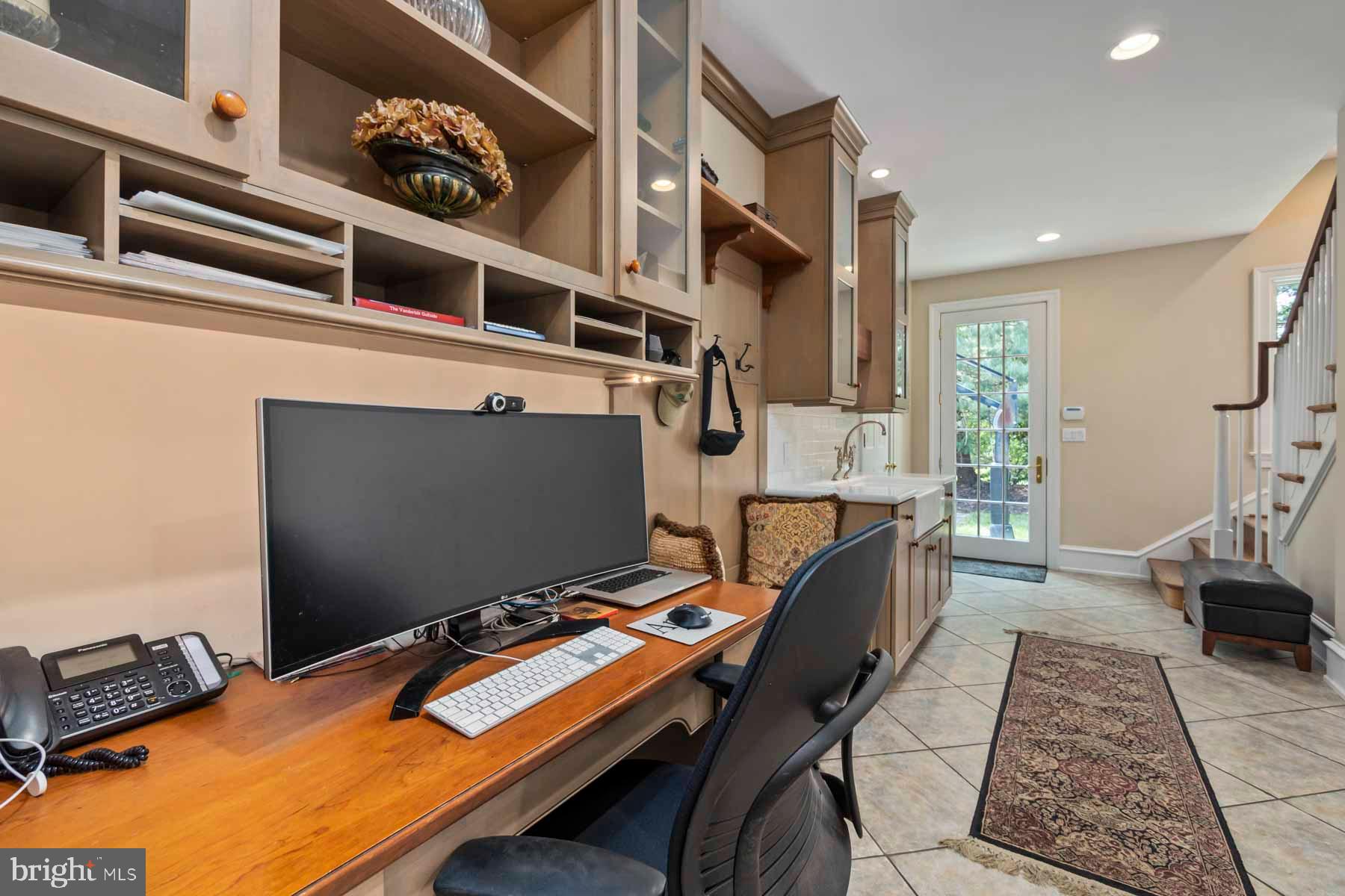 2 Matlack Ln