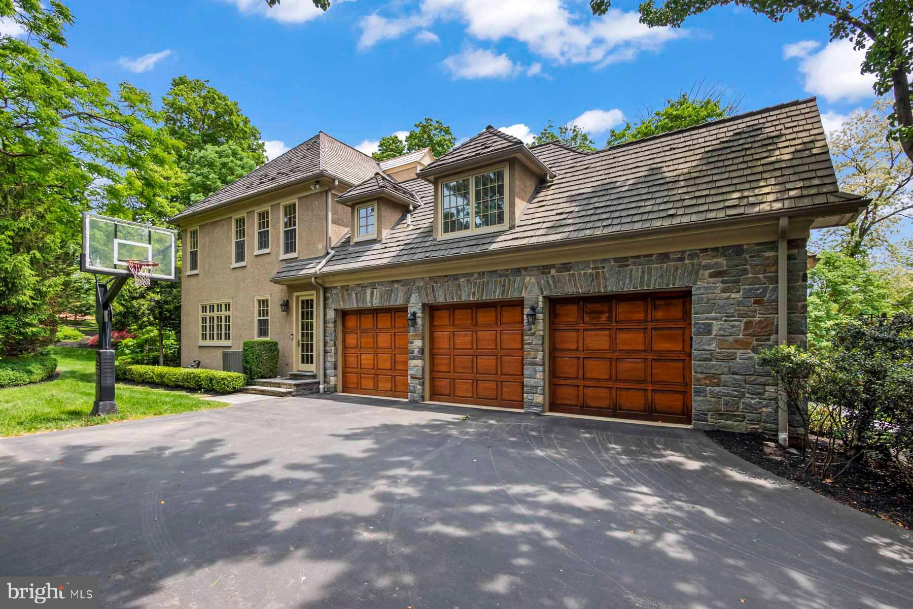 2 Matlack Ln