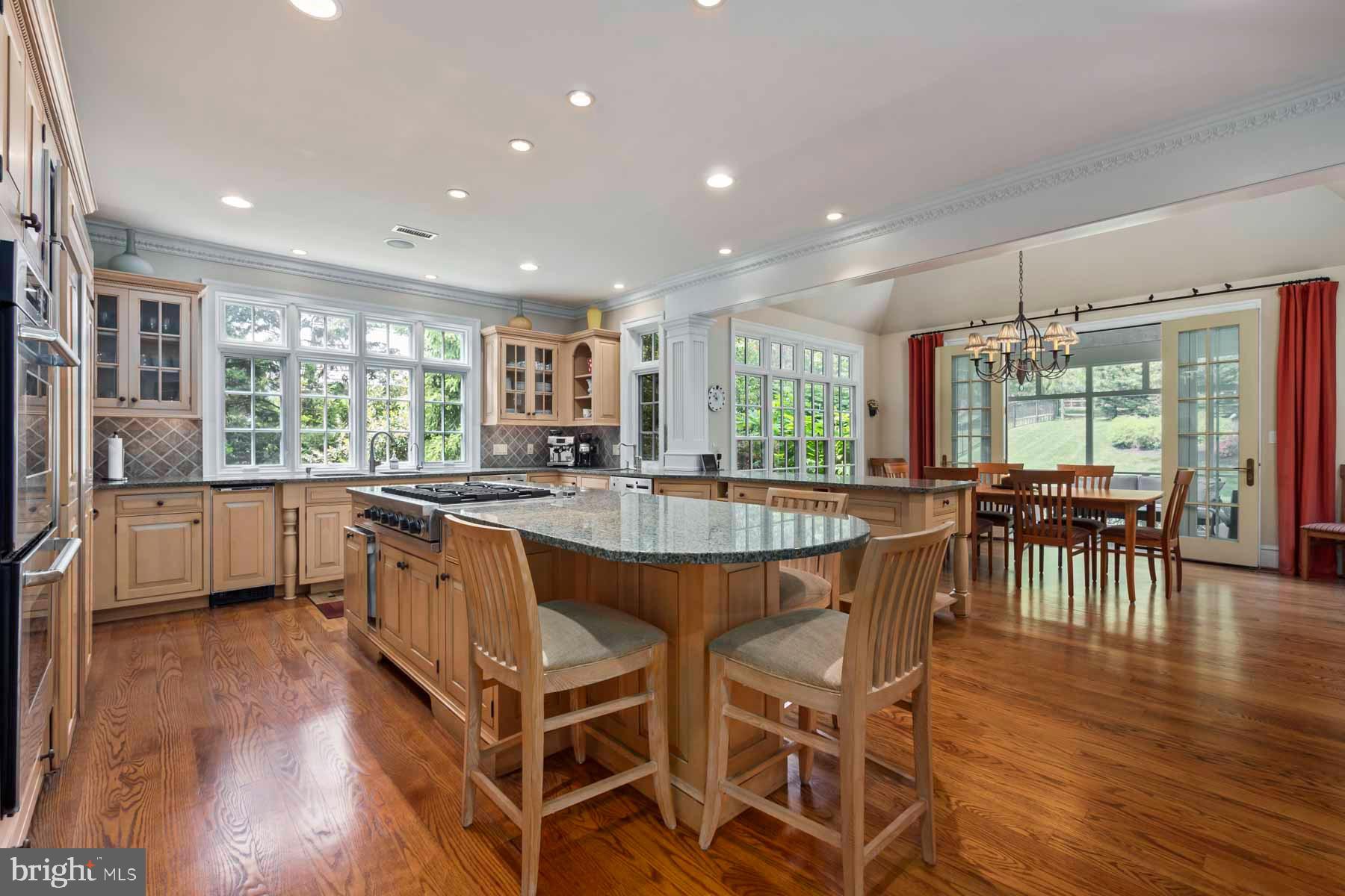 2 Matlack Ln