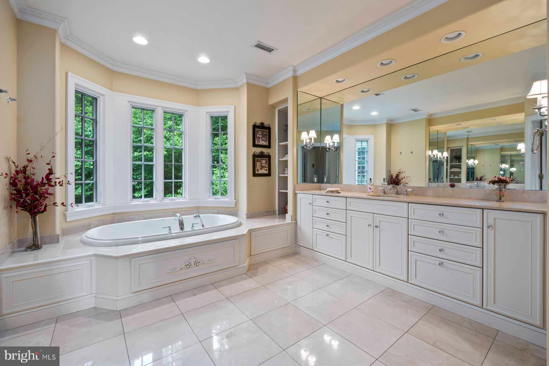 2 Matlack Ln