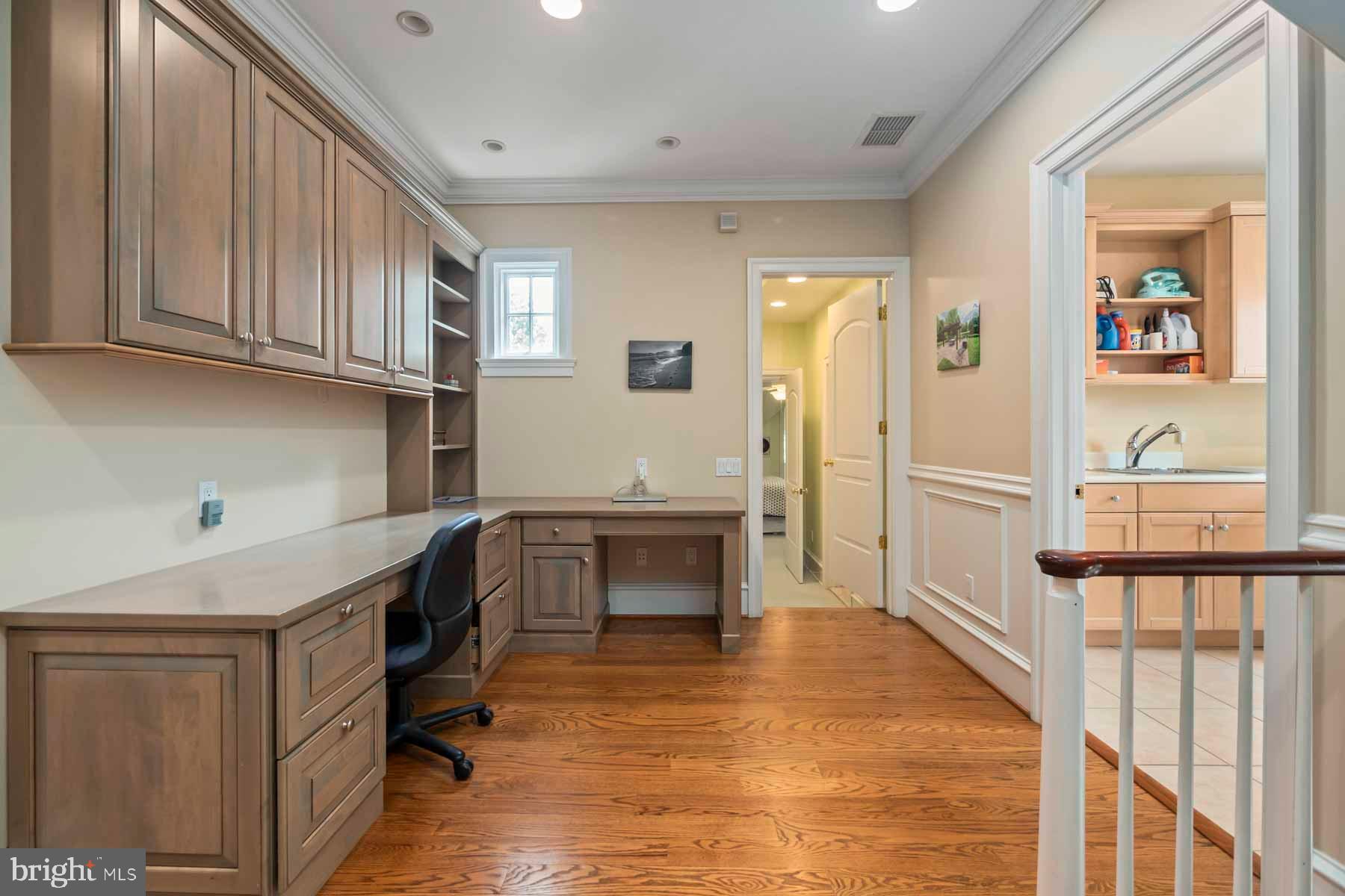 2 Matlack Ln