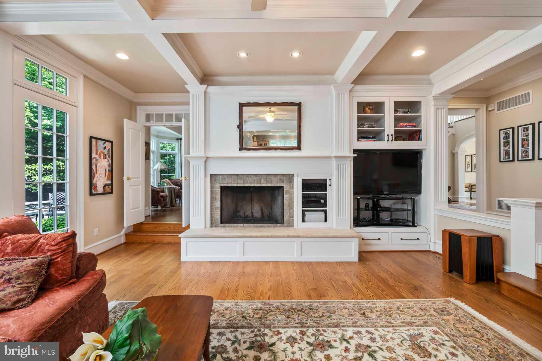 2 Matlack Ln