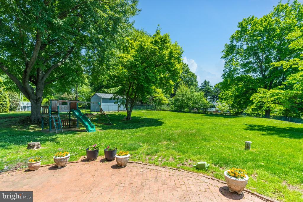 400 Bishop Hollow Rd