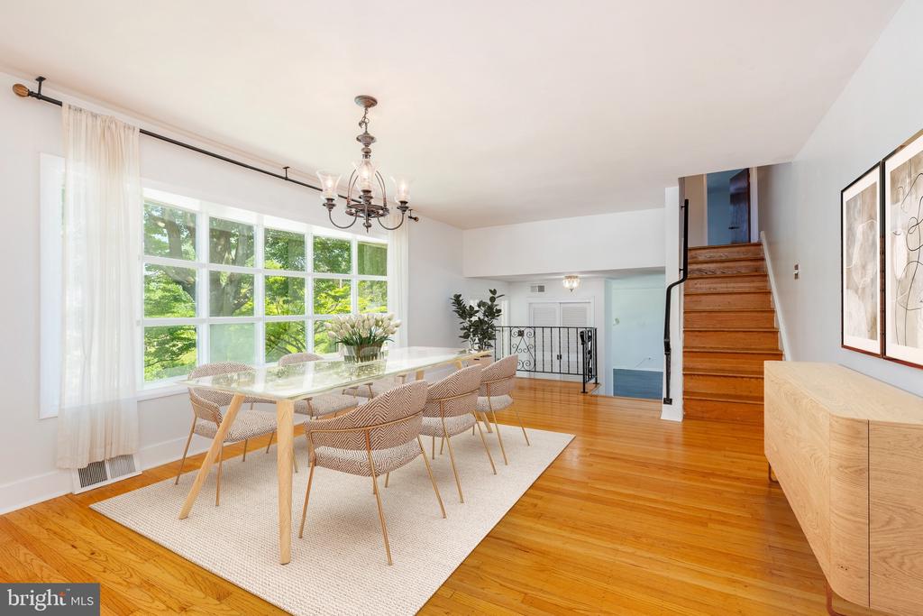 400 Bishop Hollow Rd