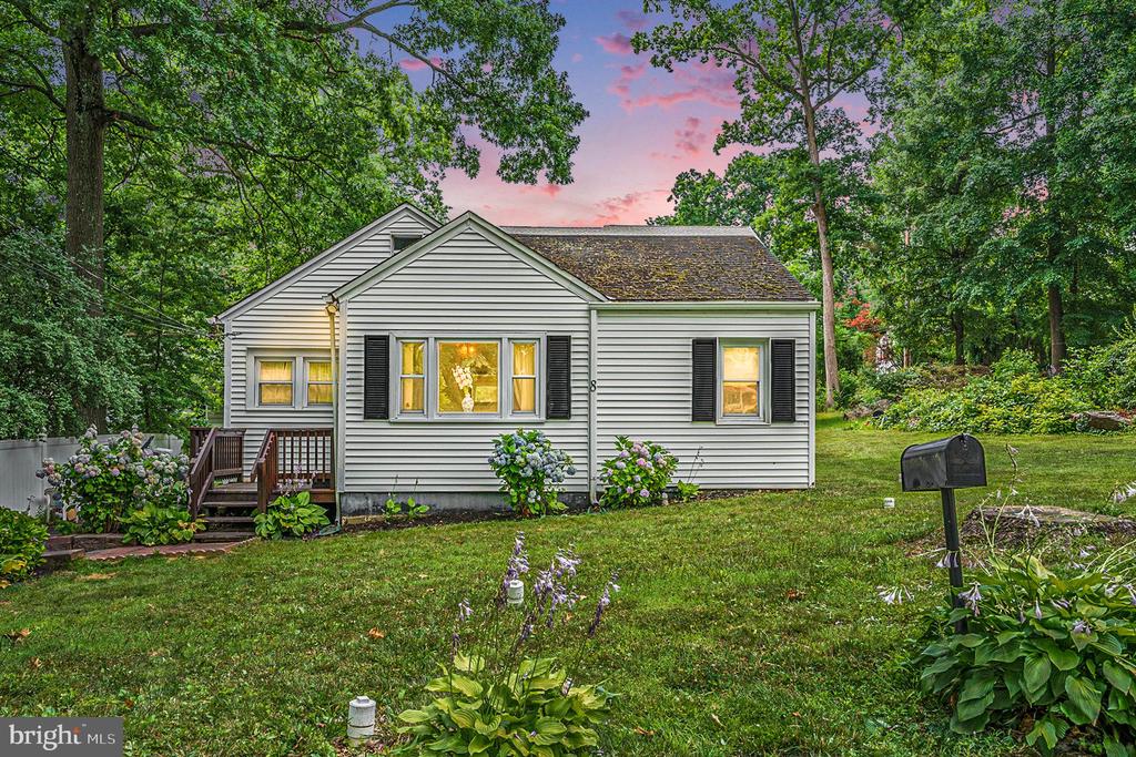 8 Chestnut Rd