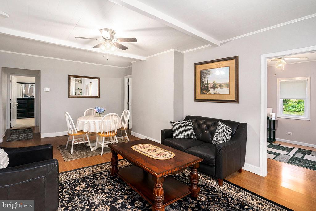 8 Chestnut Rd