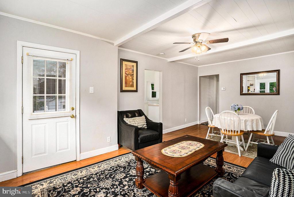 8 Chestnut Rd