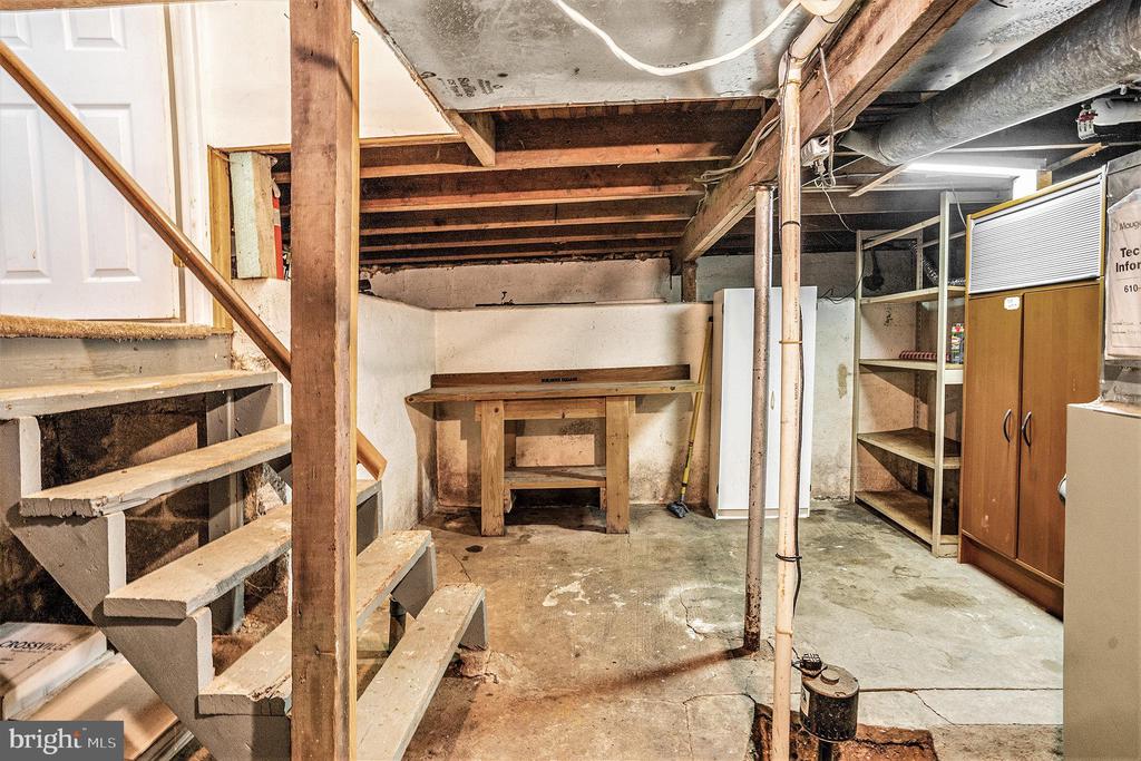 8 Chestnut Rd