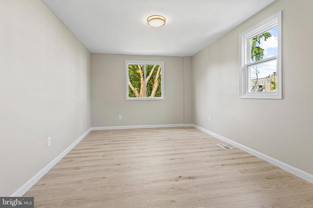 900 Clifton Ave