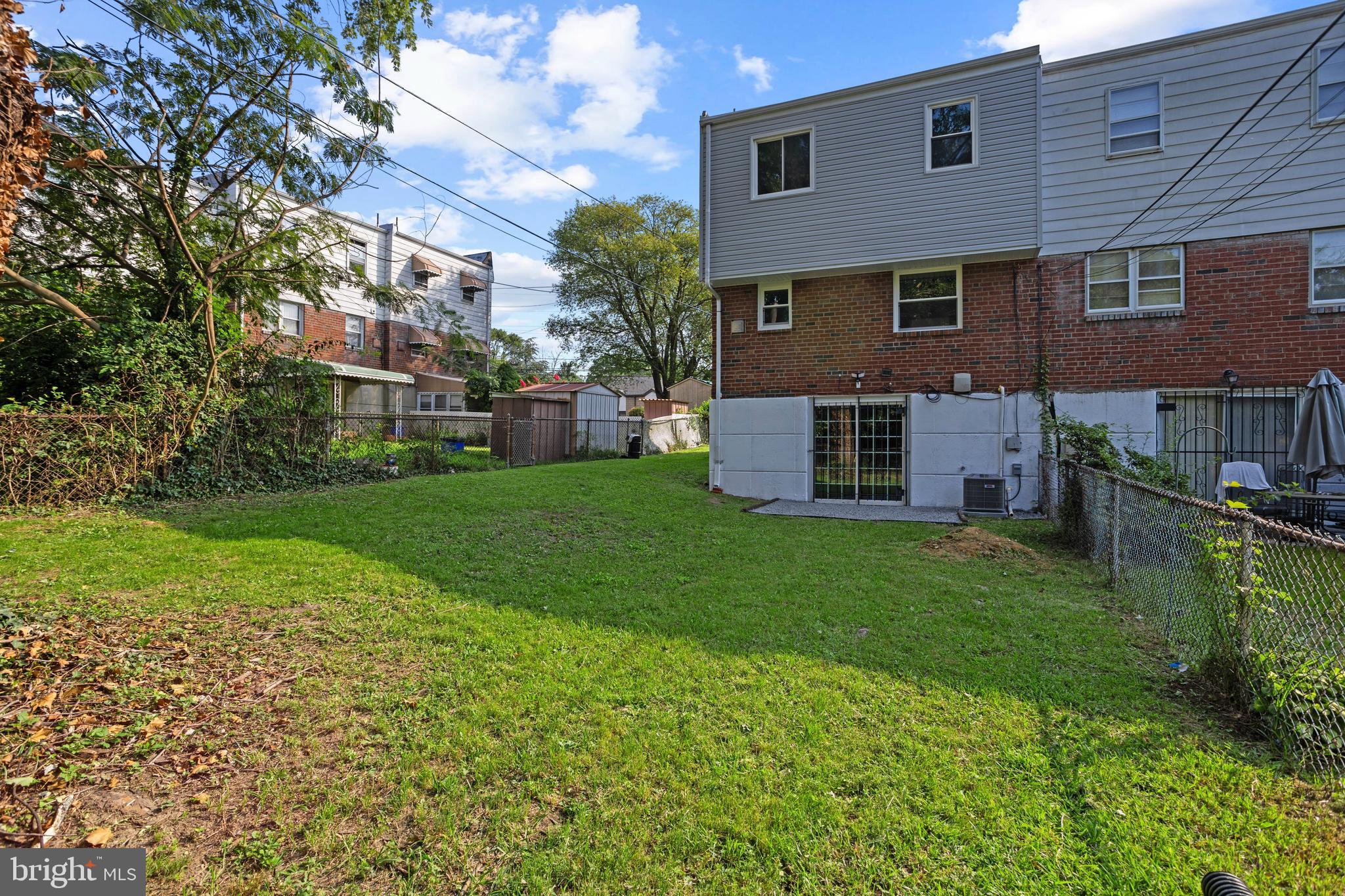 900 Clifton Ave