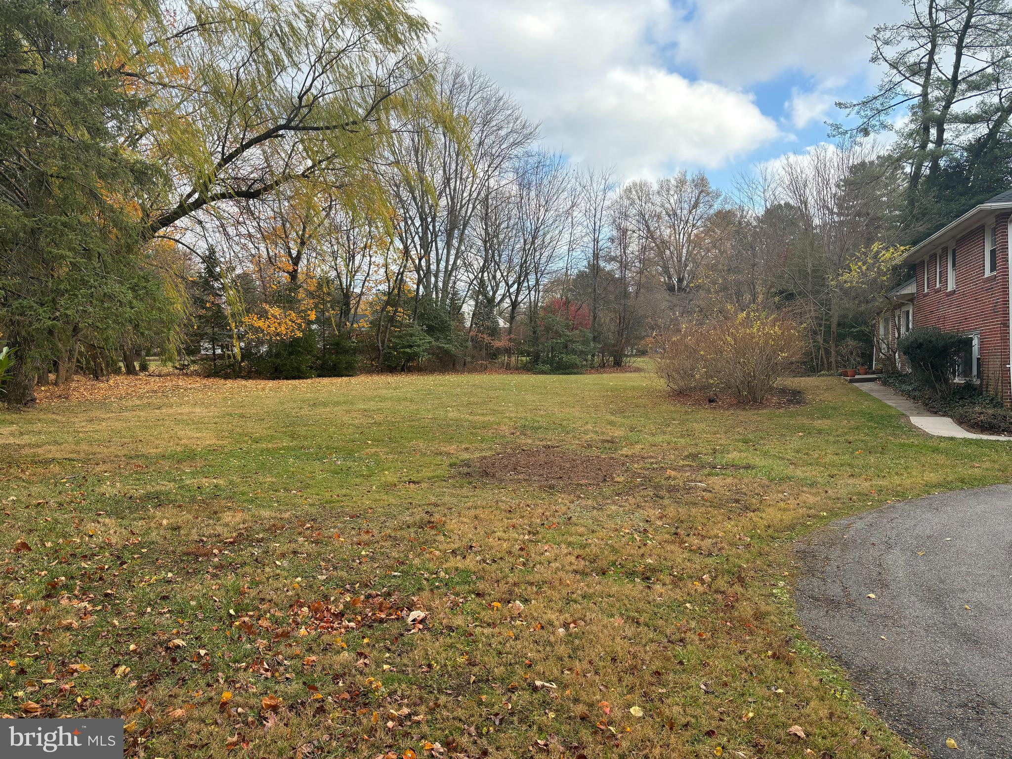 18 Williams Rd