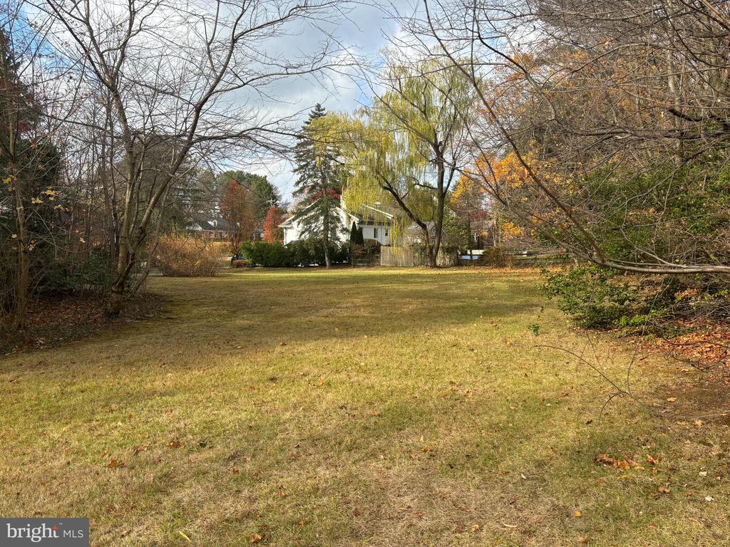 18 Williams Rd