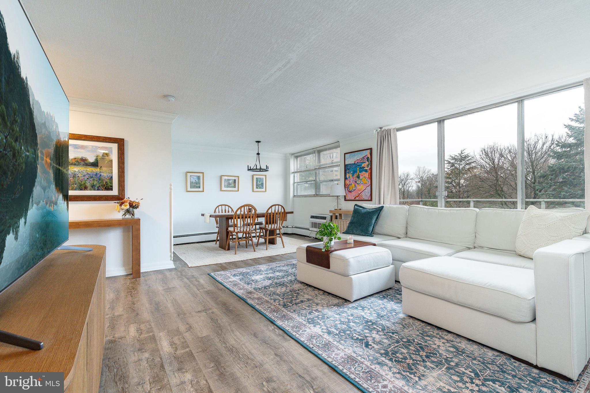 1030 E LANCASTER AVENUE 216