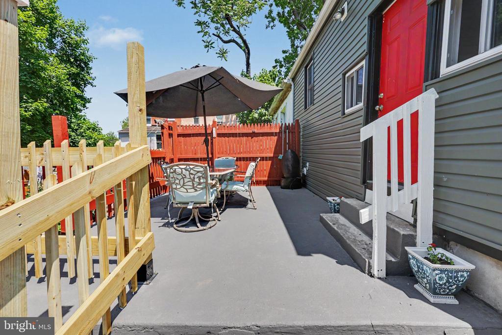 410 S 7TH STREET