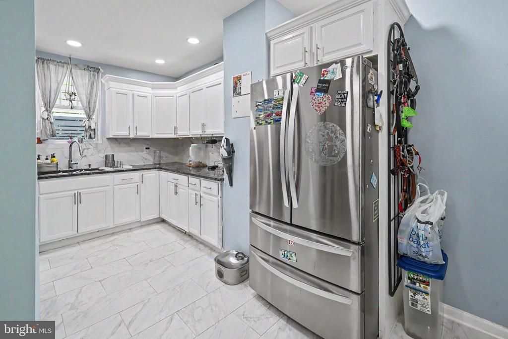 410 S 7TH STREET