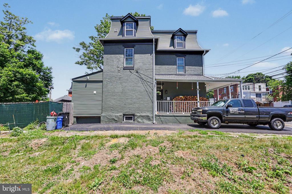 410 S 7TH STREET