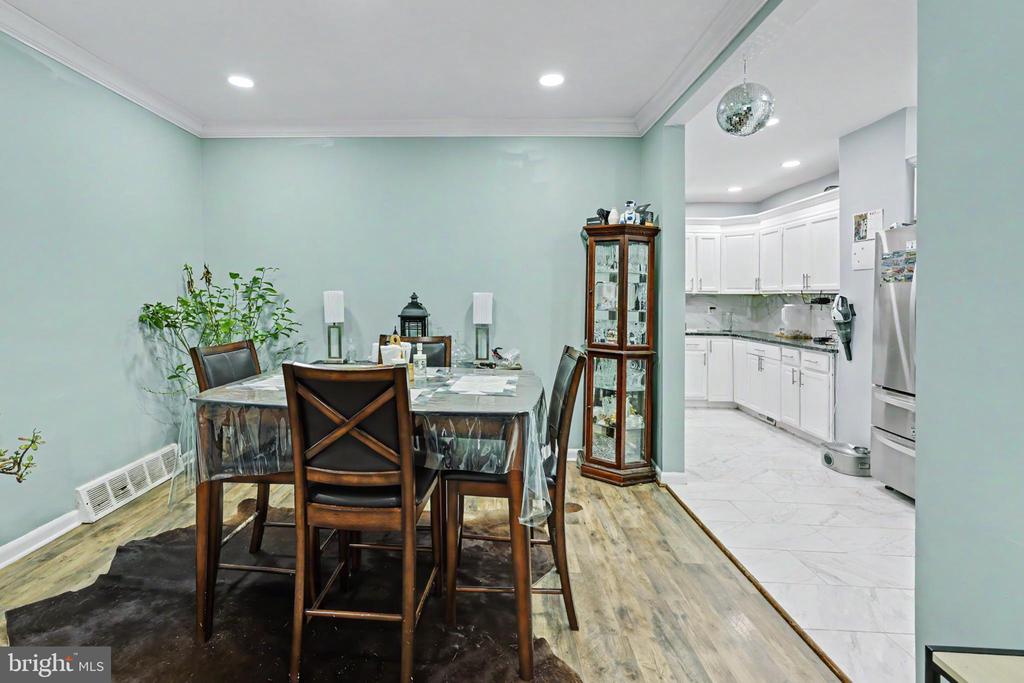 410 S 7TH STREET