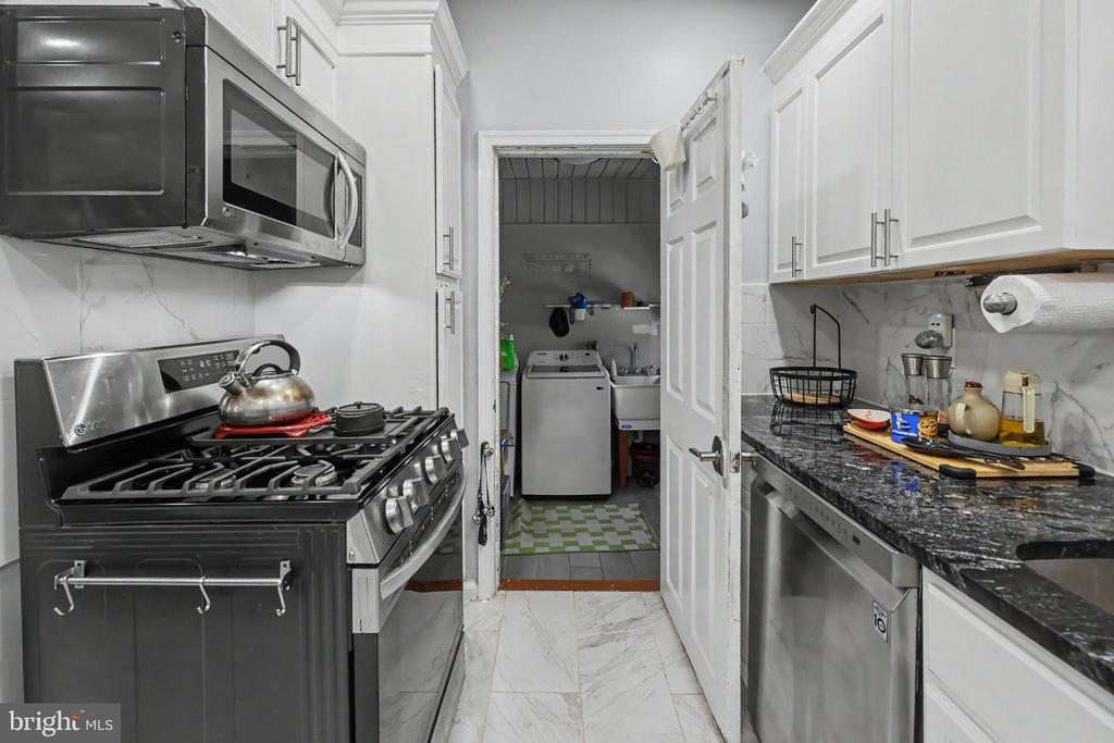 410 S 7TH STREET