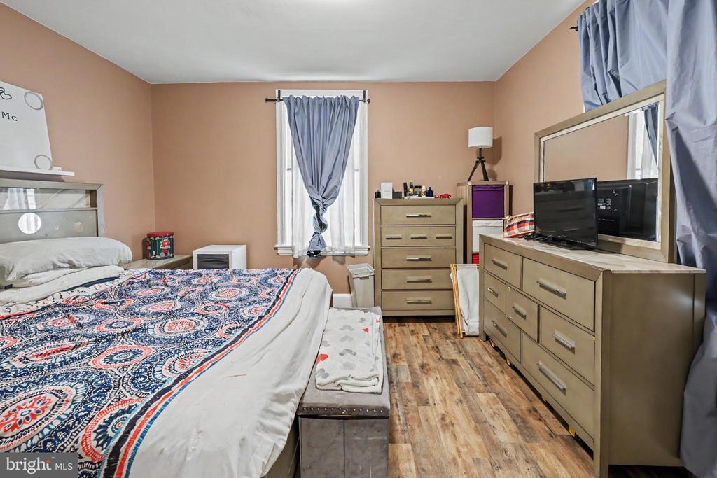 410 S 7TH STREET