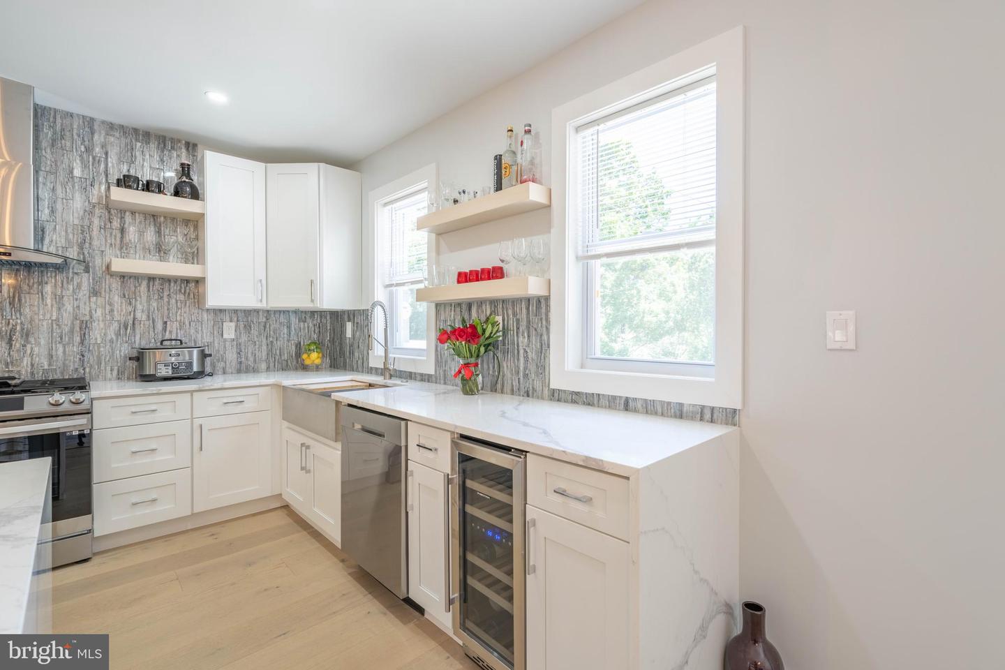 1123 Gainsboro Rd
