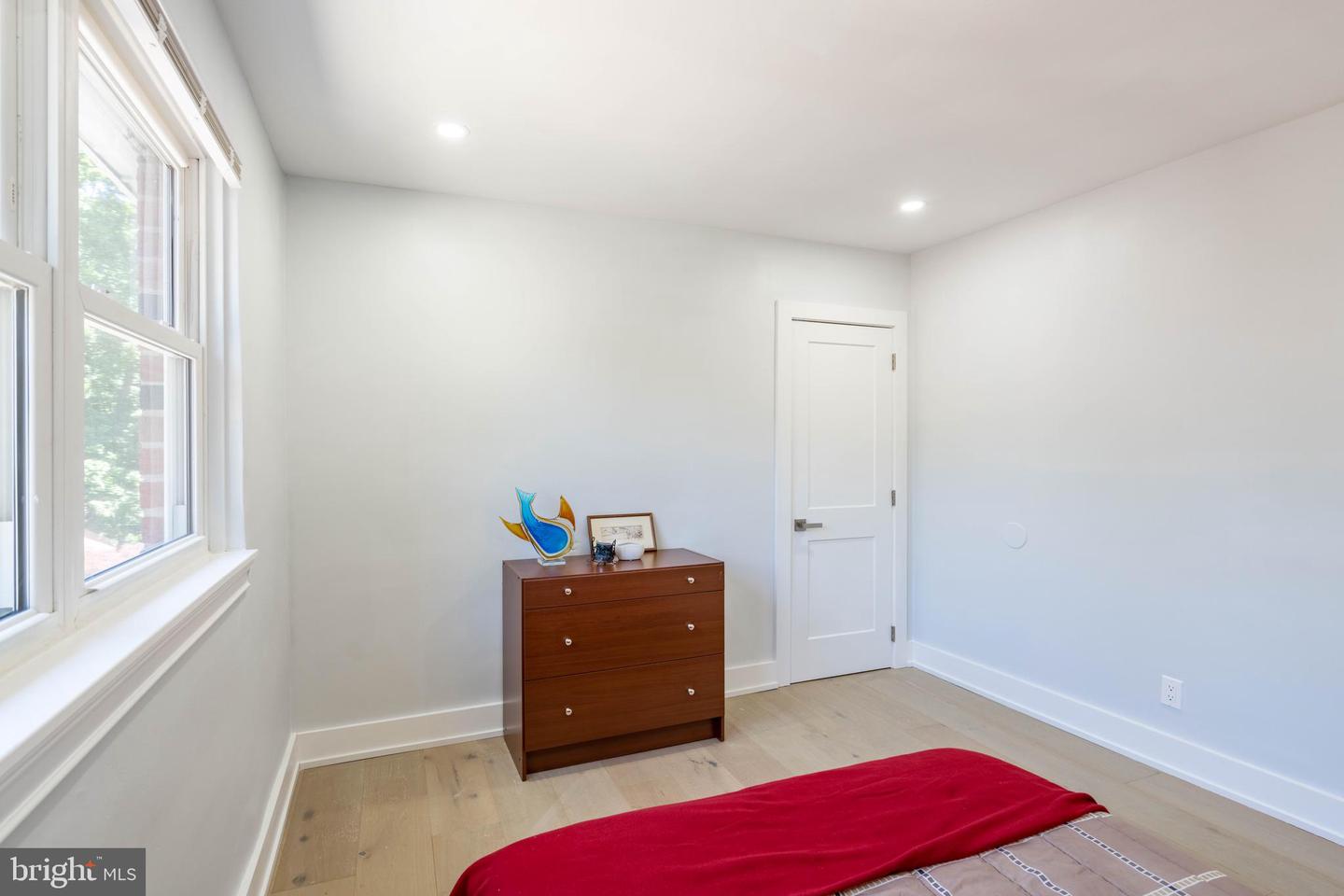 1123 Gainsboro Rd
