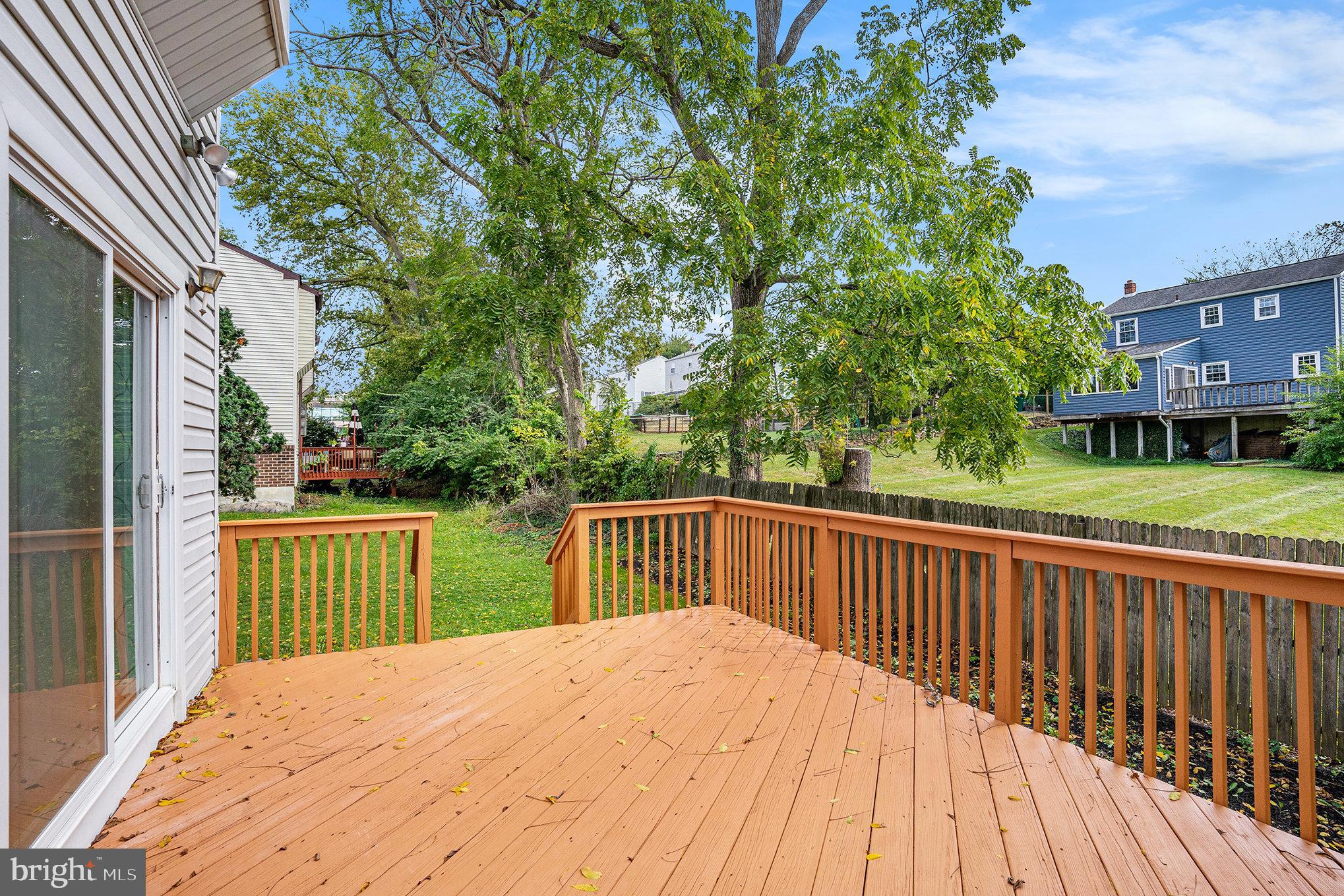 112 Hamlet Dr