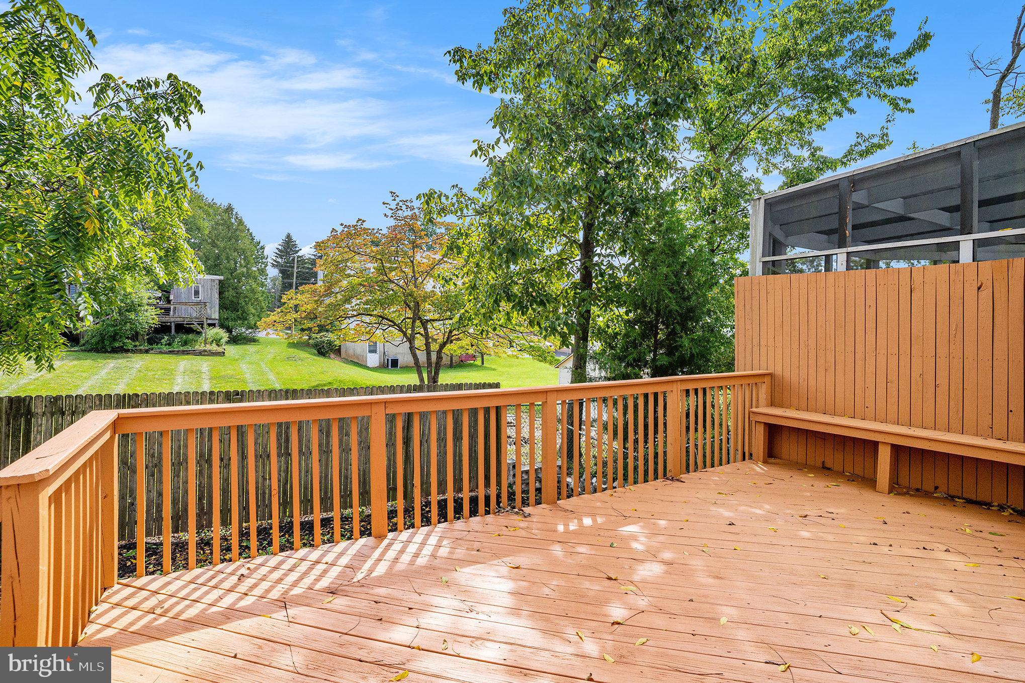 112 Hamlet Dr