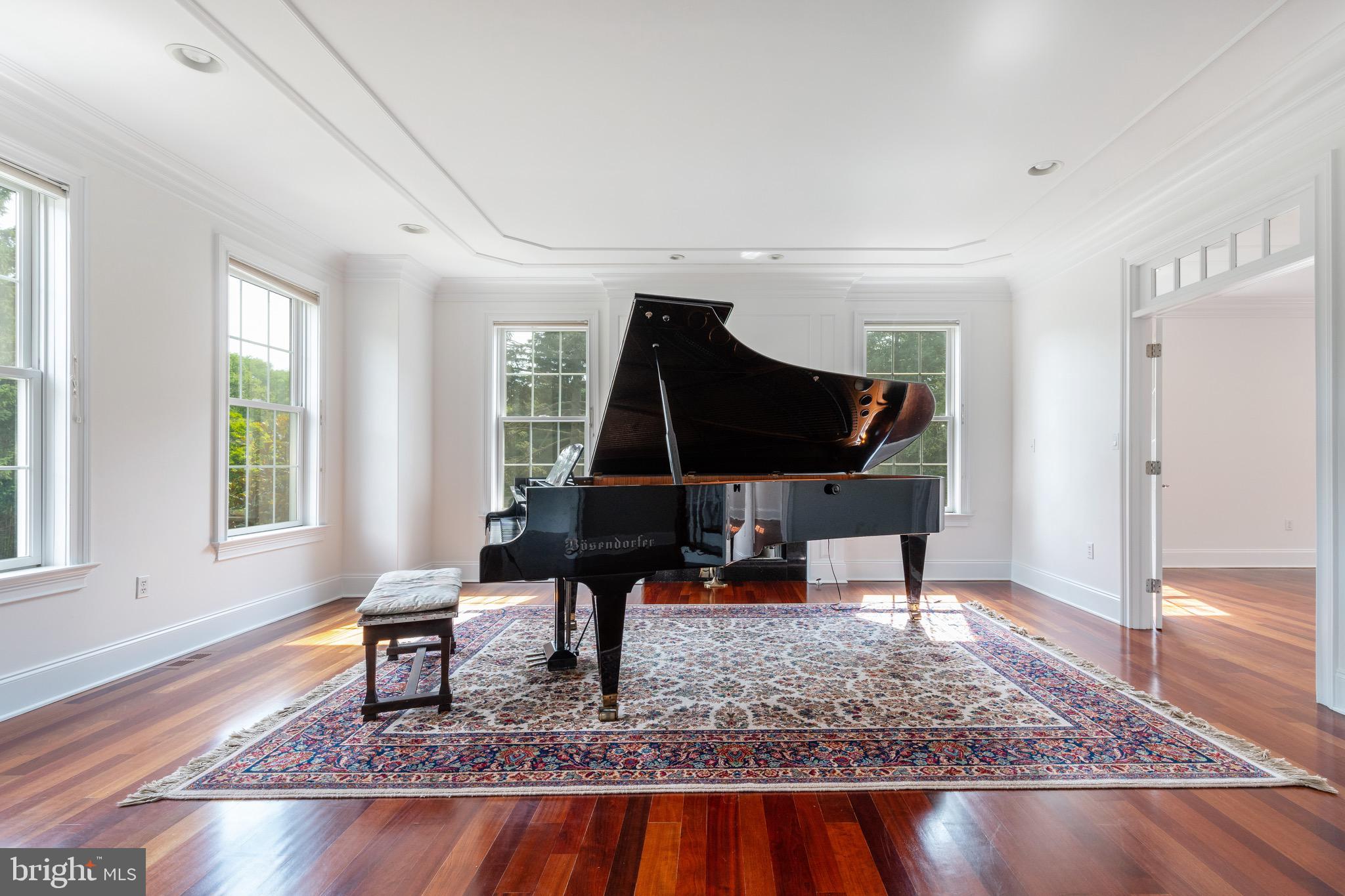 333 Greenbank Rd