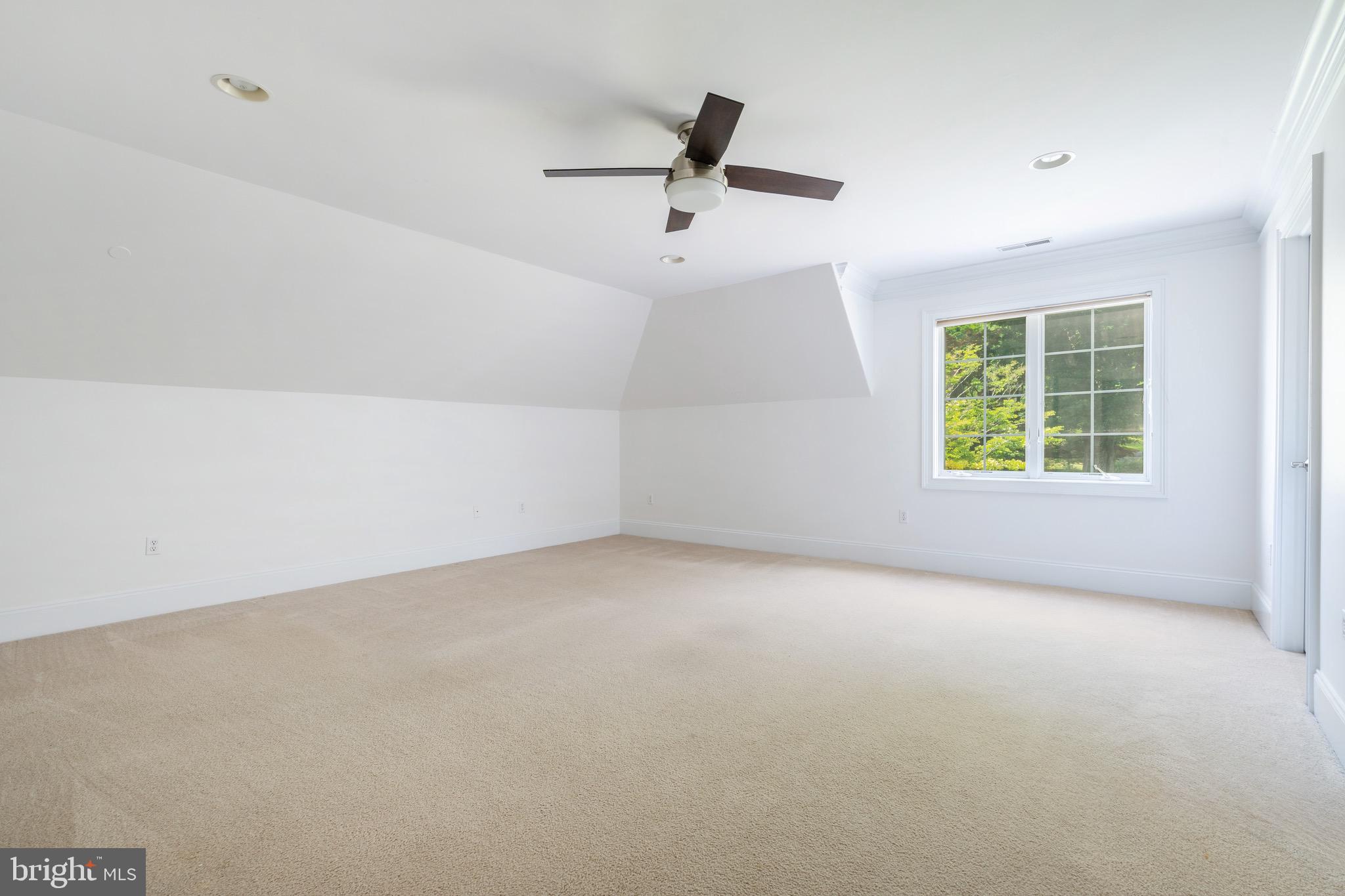 333 Greenbank Rd