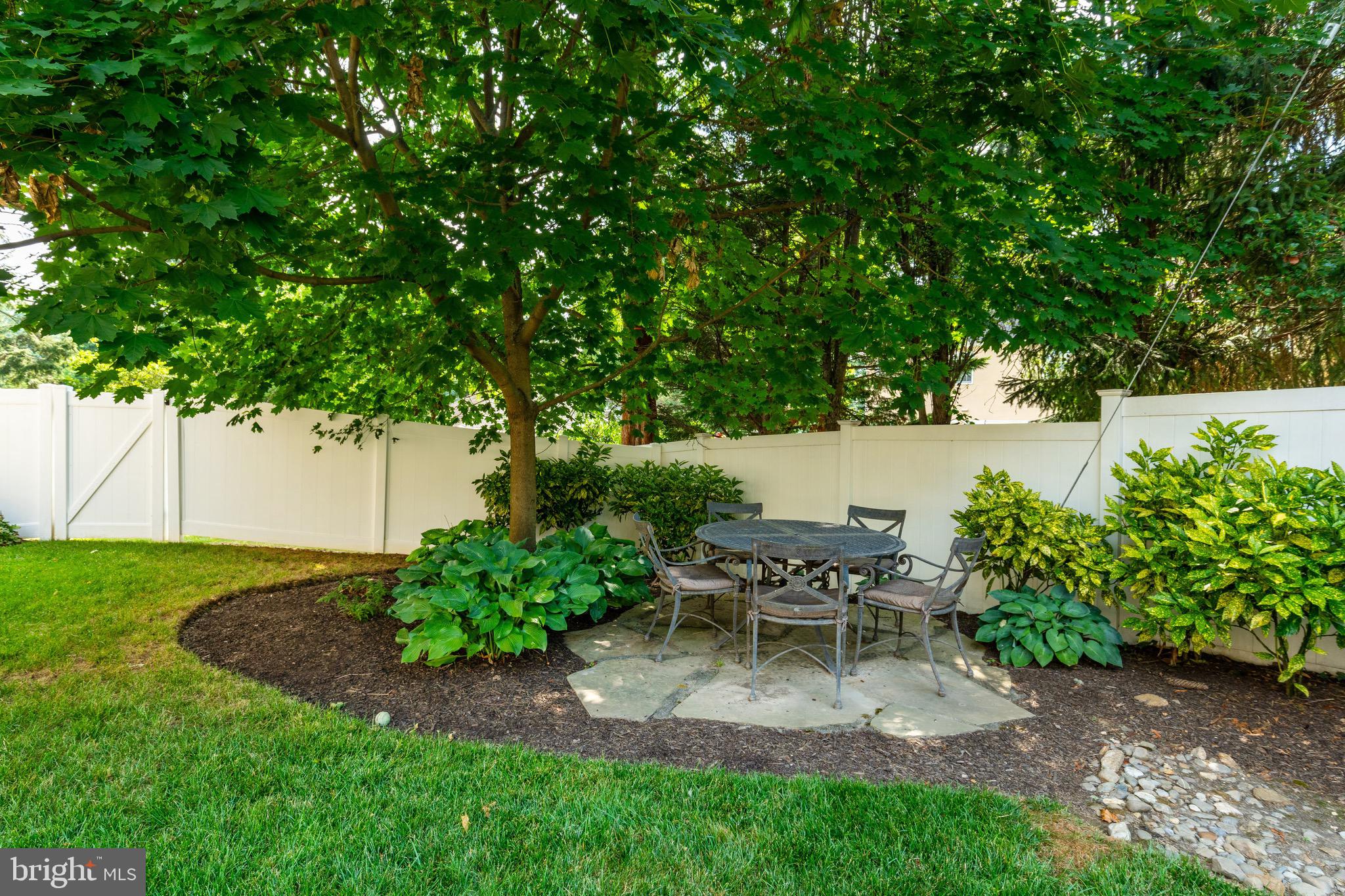 333 Greenbank Rd