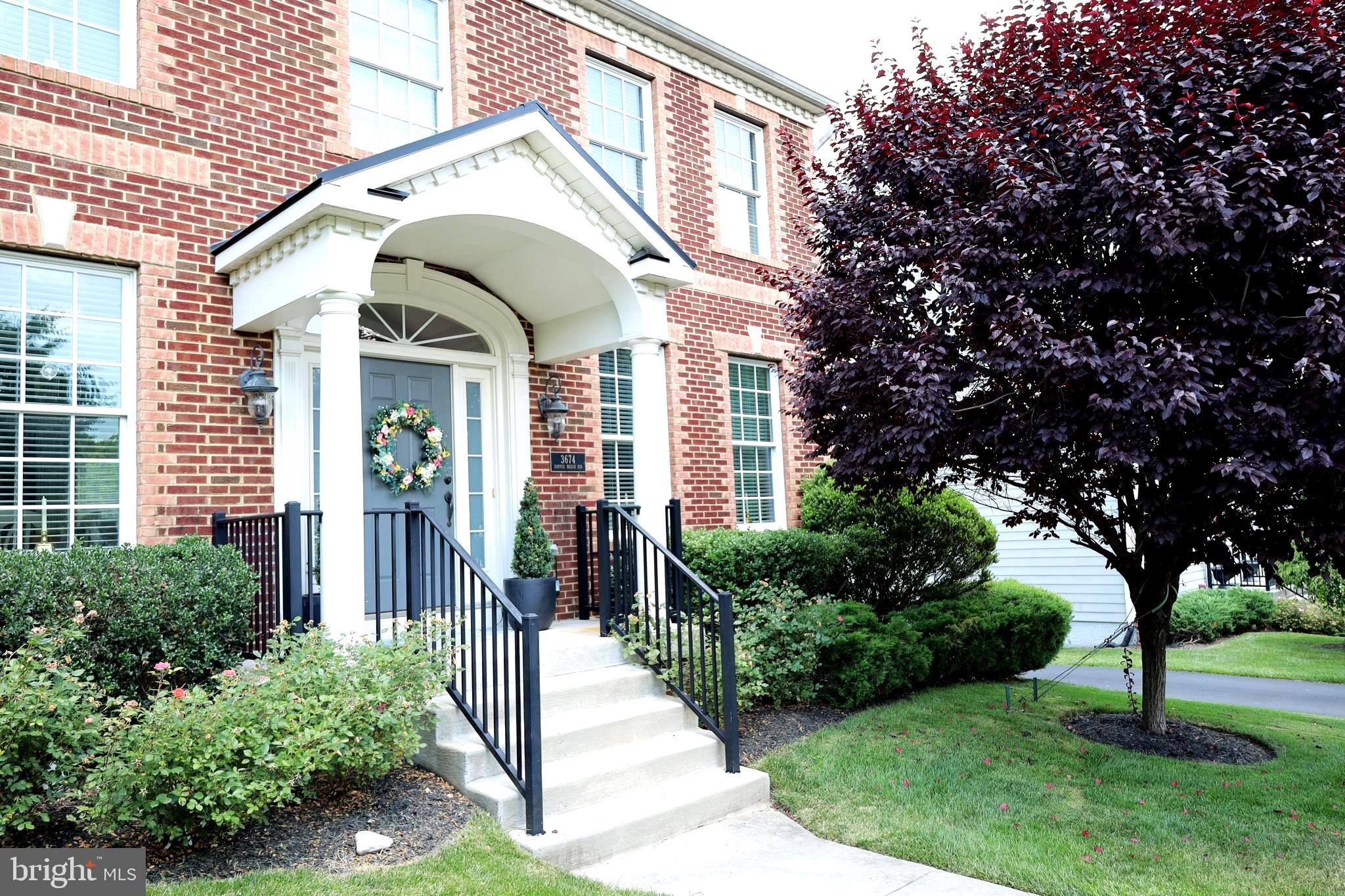 3674 Copper Beech Cir