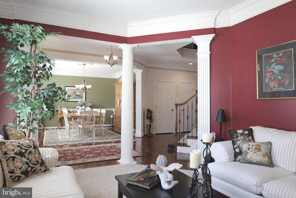 3674 Copper Beech Cir