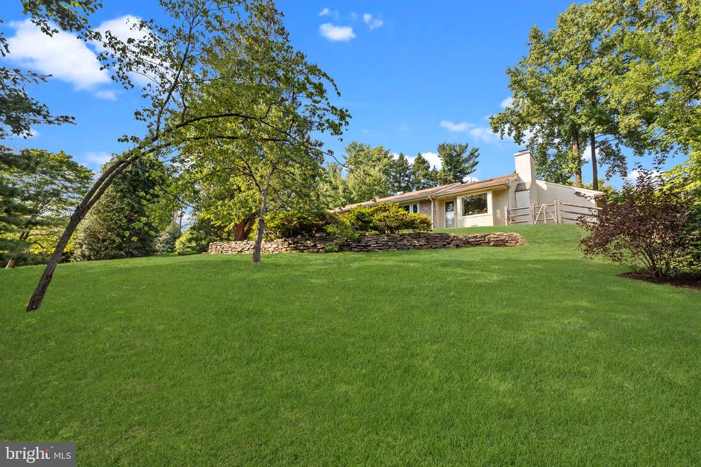 1364 Welsh Rd