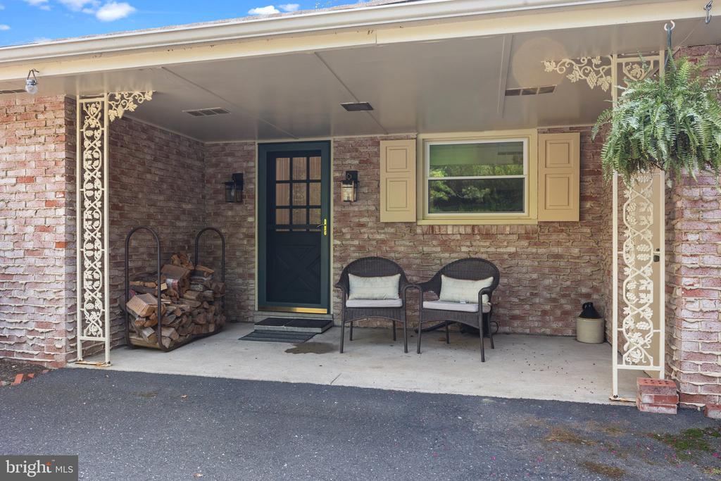 1364 Welsh Rd