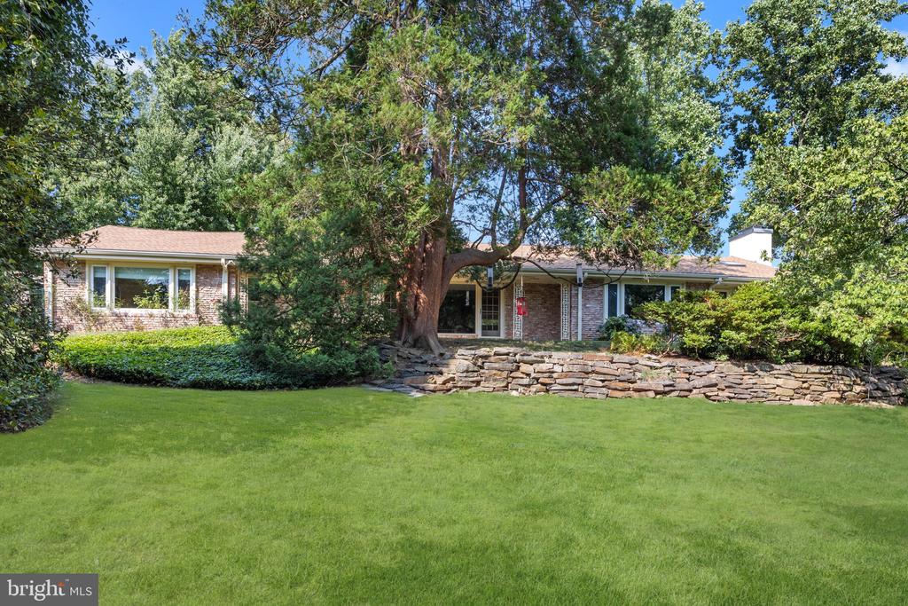1364 Welsh Rd