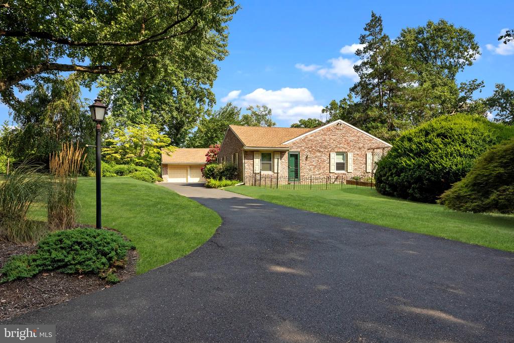 1364 Welsh Rd