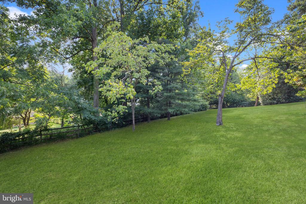1364 Welsh Rd