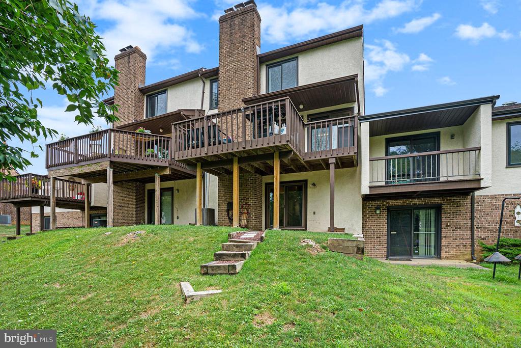 501 Harrison Pl