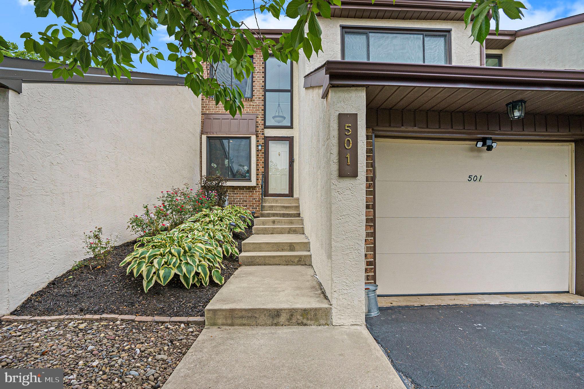 501 Harrison Pl