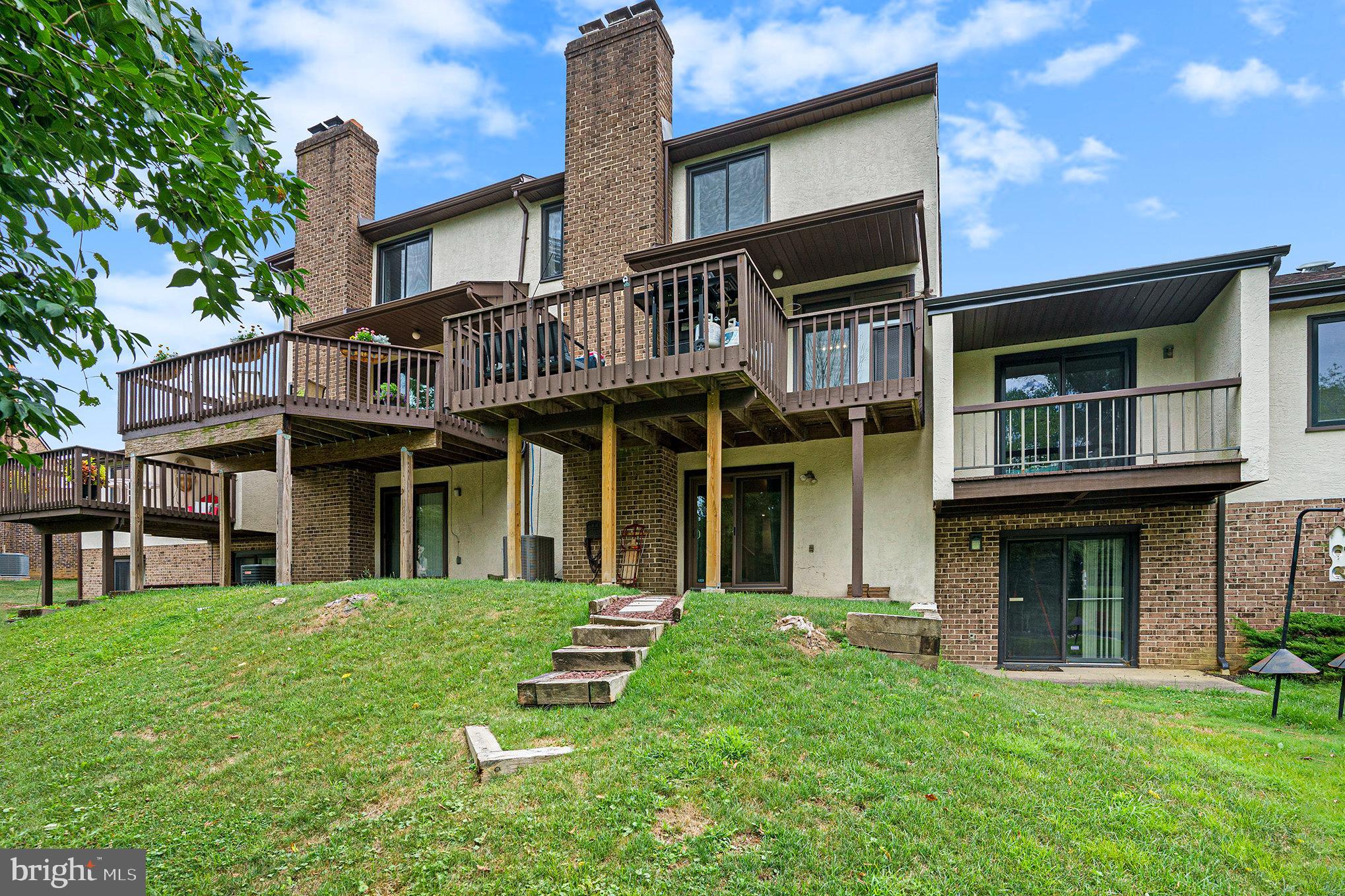 501 Harrison Pl