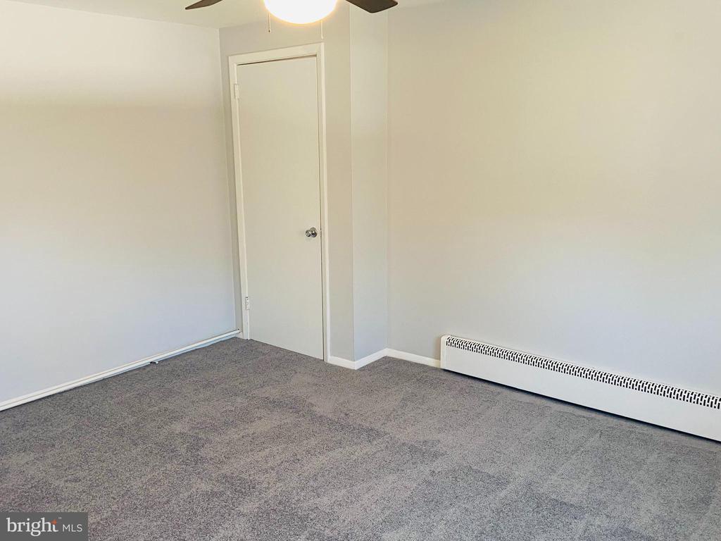 240 W 7TH AVE