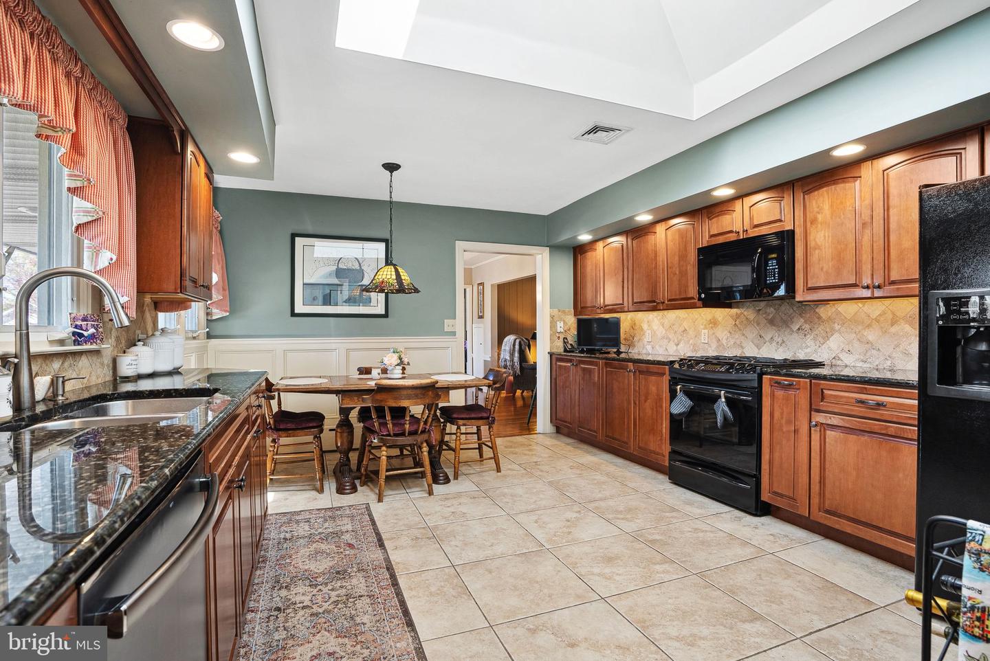 103 S Whitehall Rd