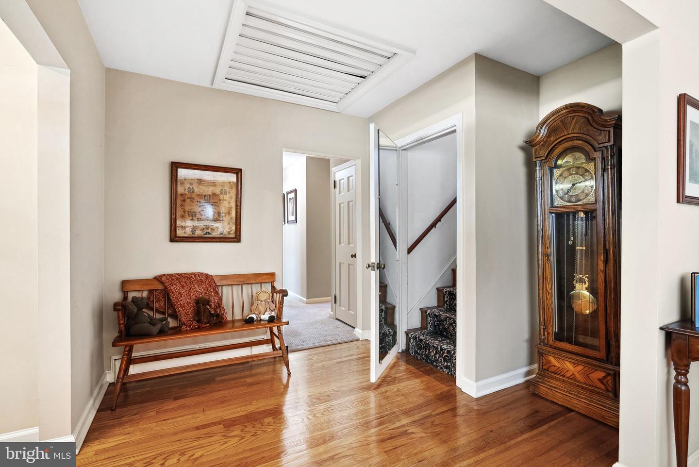 103 S Whitehall Rd