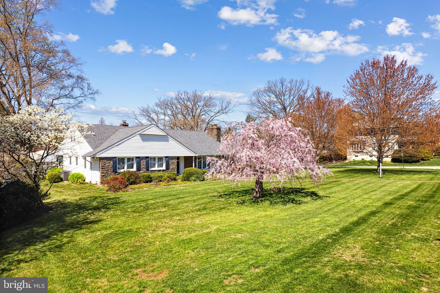 103 S Whitehall Rd