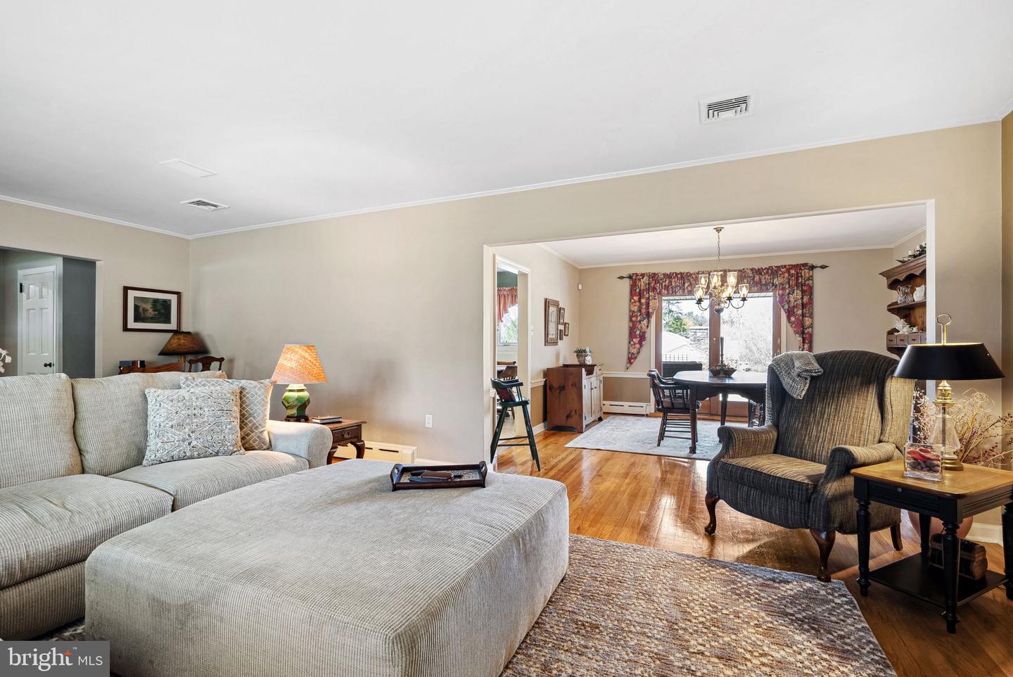 103 S Whitehall Rd
