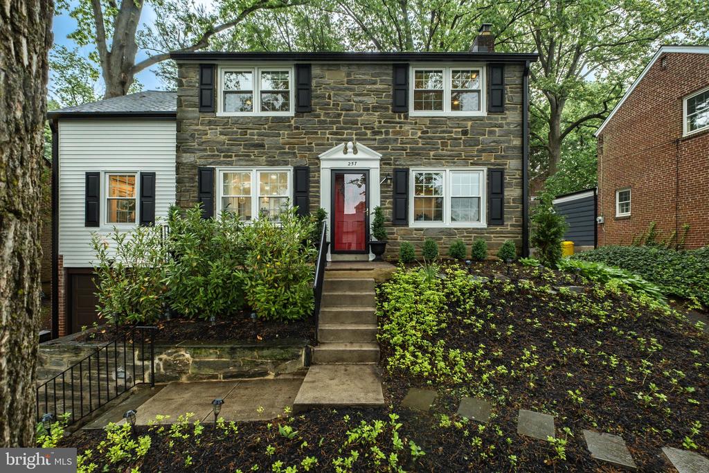 257 Harrogate Rd